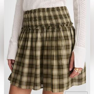 Madewell Plaid Mini Skirt in Olive & Cream (Small)